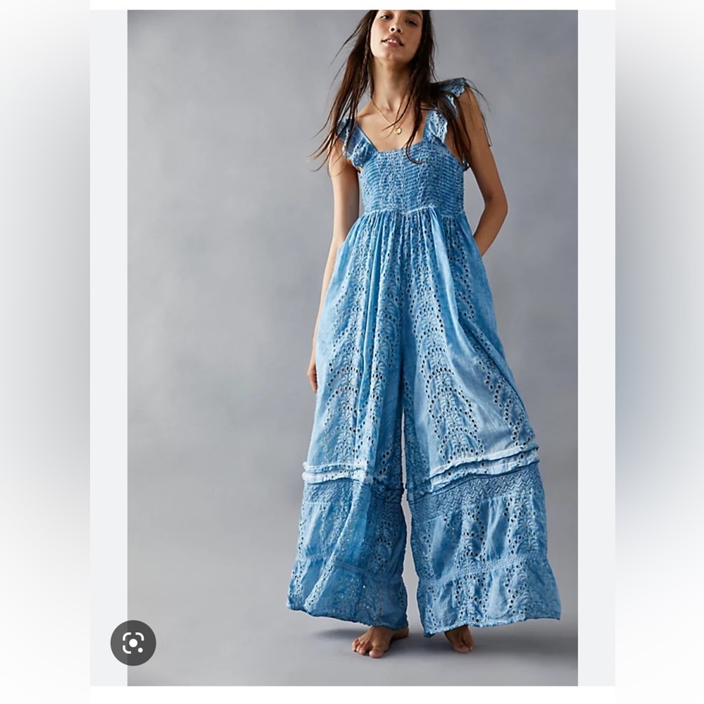 ISO FREE PEOPLE EYELET JUMPSUIT M MEDIUM